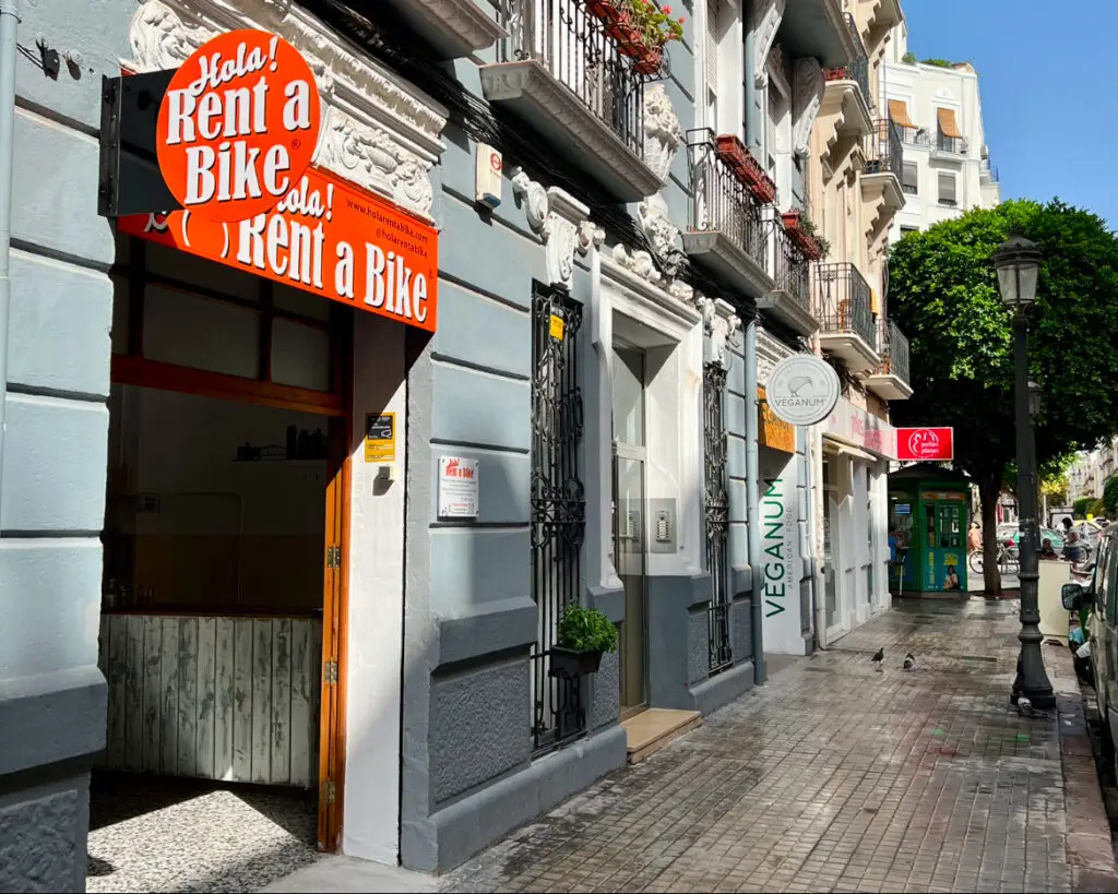 Hola Rent a Bike location
